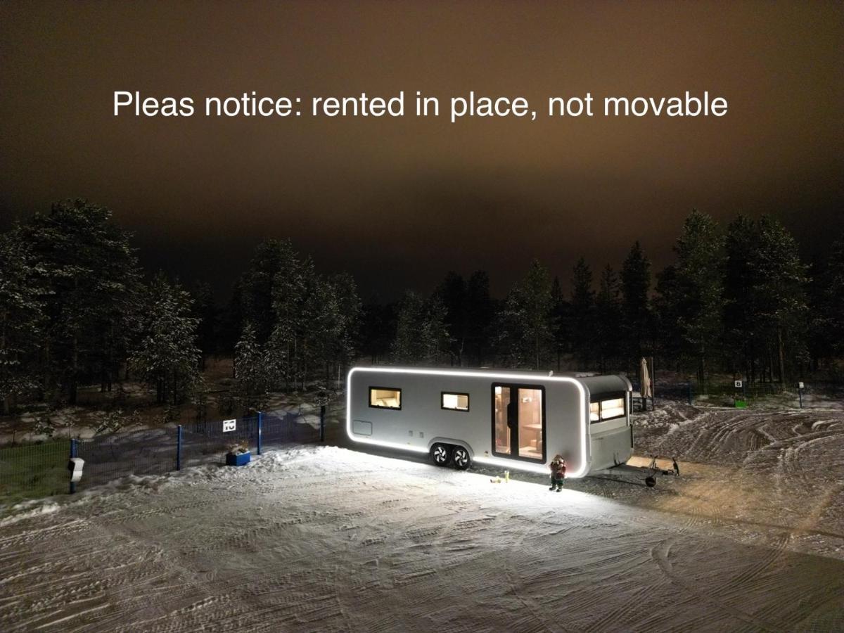 ホテル Santa'S Luxury Trailer ロヴァニエミ エクステリア 写真